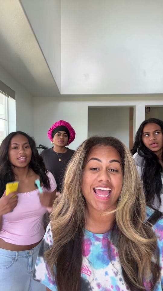 Post 8 by Edenlee R on TikTok (video)
