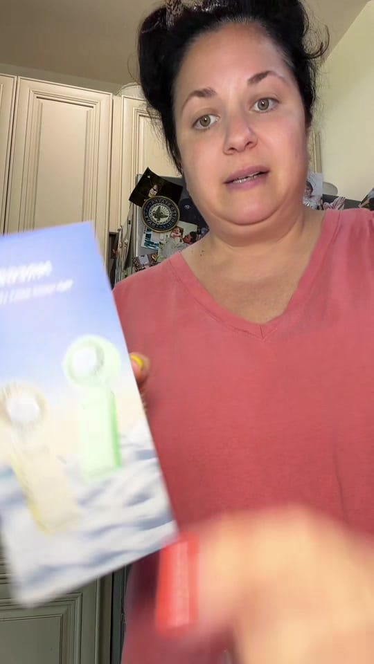 Post 4 by Krista Keller on TikTok (video)