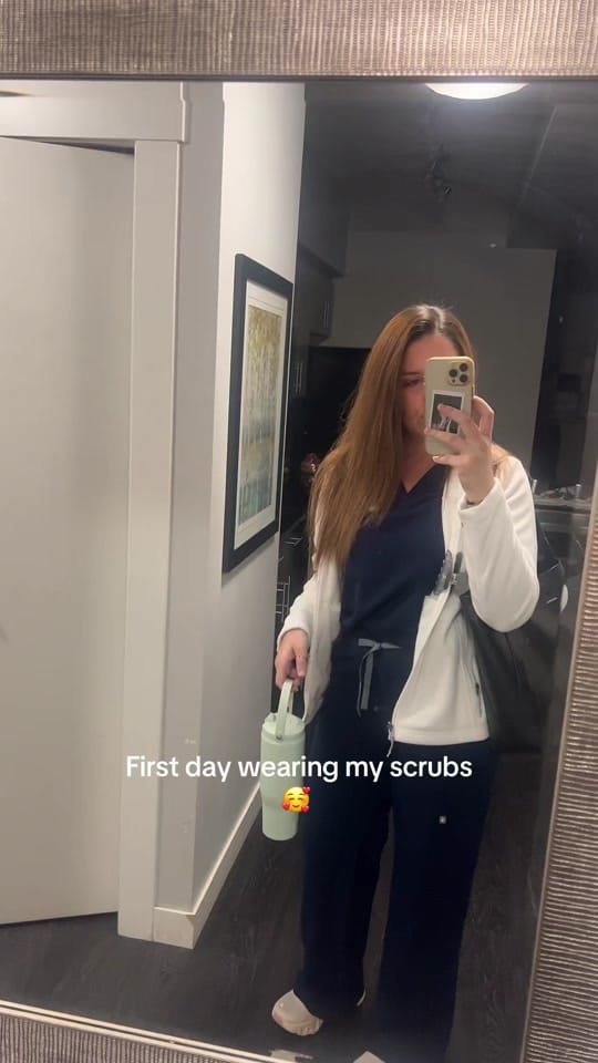 Post 4 by Cris | Spaniard in 🇨🇦 on TikTok (video)