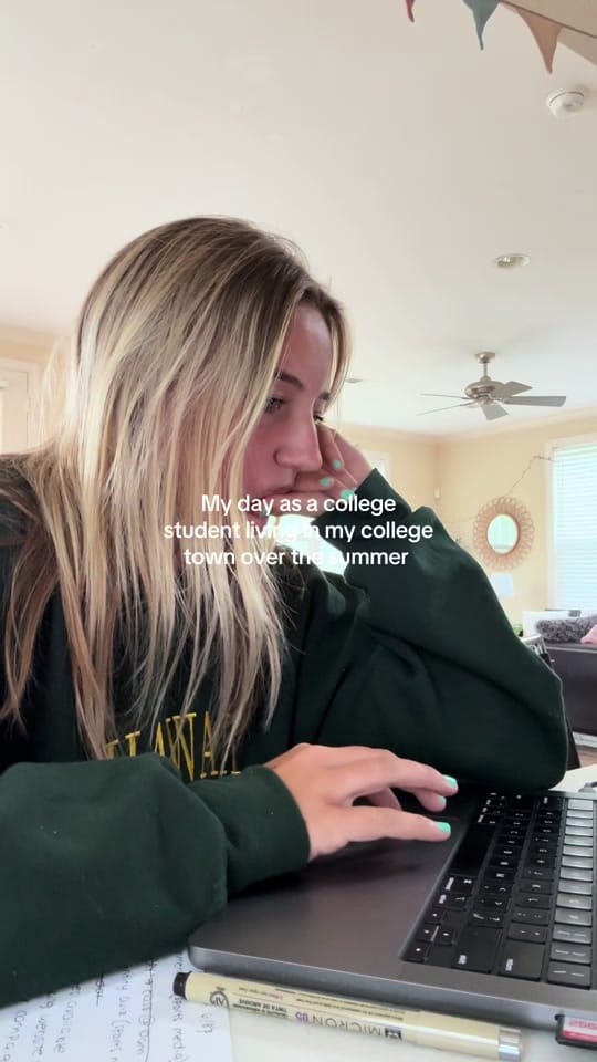 Post 1 by RYLEE SIMMONS !! on TikTok (video)