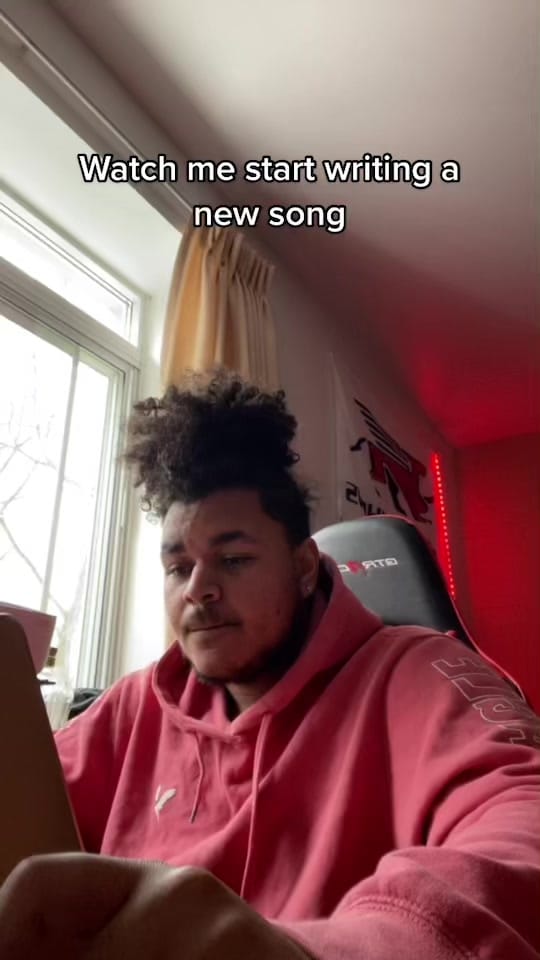 Post 7 by ethangabbs.music on TikTok (video)