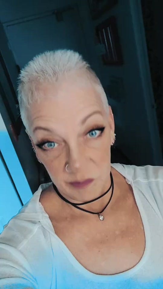 Post 3 by Amber_Rose1969 on TikTok (video)