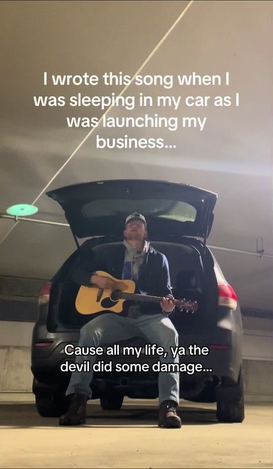 Post 1 by Sebastian Lind on TikTok (video)