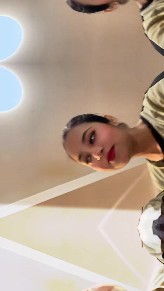 Post 3 by Navneetkitty on TikTok (video)