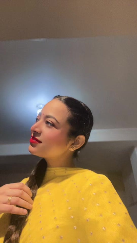 Post 8 by Navneetkitty on TikTok (video)