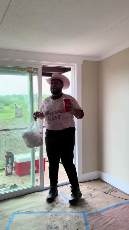 Post 1 by DJ Mortal Moreno on TikTok (video)