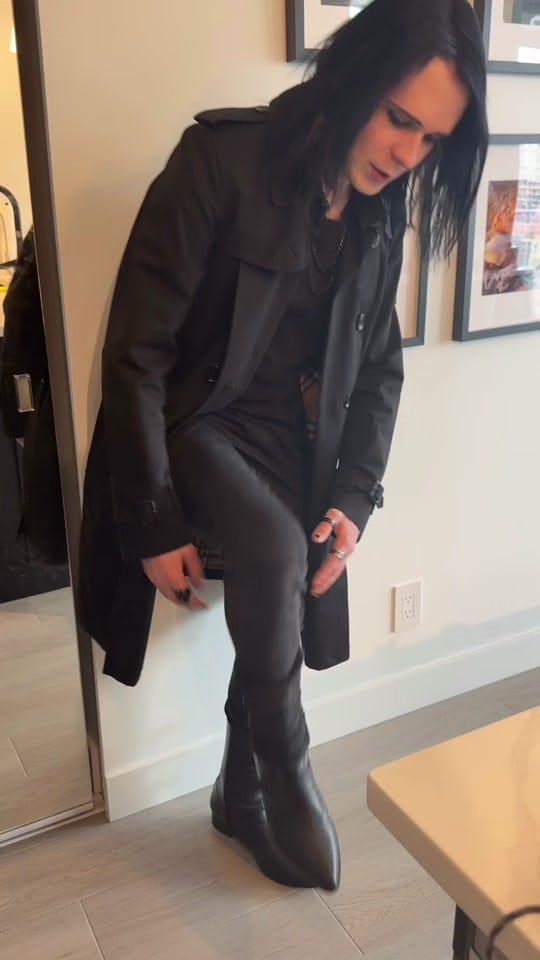 Post 1 by The Veer Union on TikTok (video)