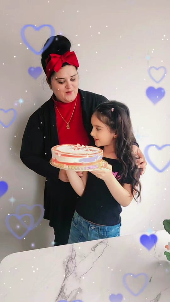 Post 4 by zara kanda on TikTok (video)