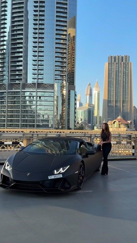 Post 8 by Marinela on TikTok (video)