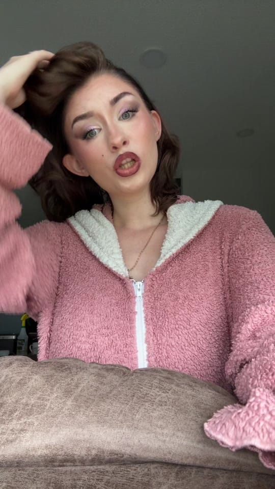 Post 7 by Stephanie Brokop on TikTok (video)