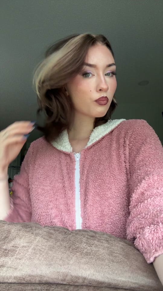 Post 8 by Stephanie Brokop on TikTok (video)