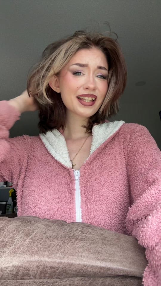 Post 6 by Stephanie Brokop on TikTok (video)