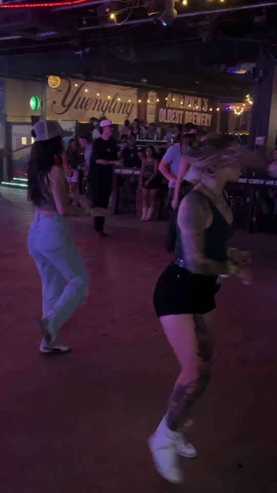 Post 3 by Alyssa Pallant on TikTok (video)