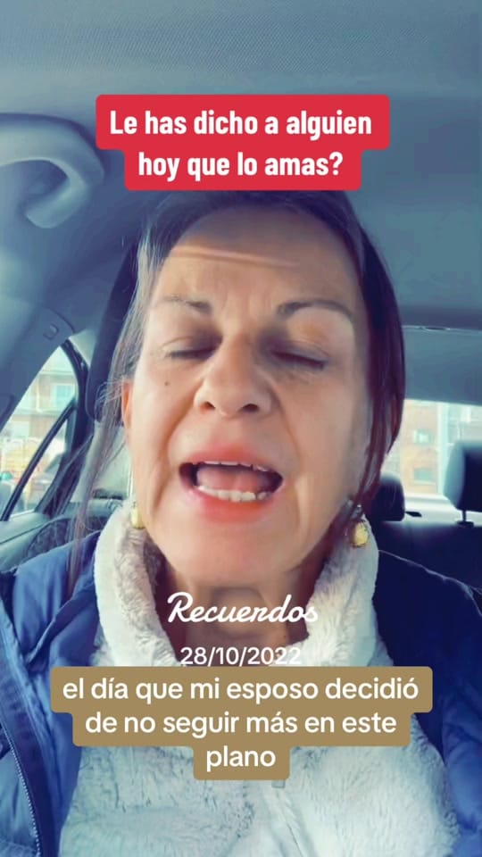Post 3 by Elena Rivera on TikTok (video)