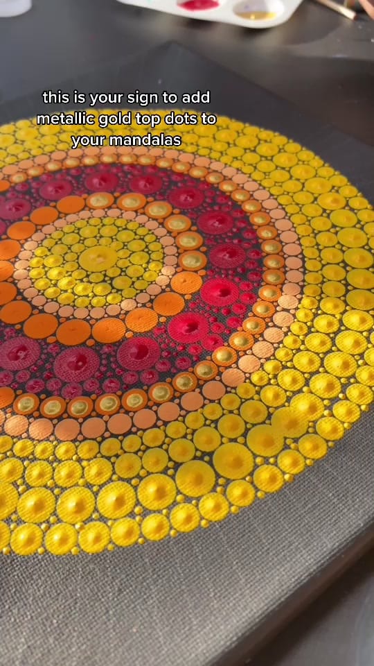 Post 2 by Khadija •  Dot Mandala Artist on TikTok (video)