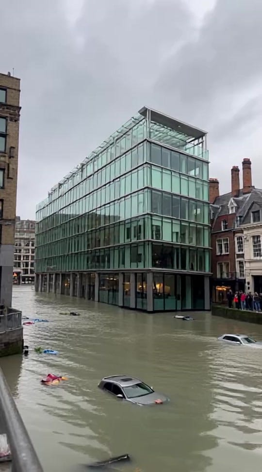 Post 2 by CrushCore USA-UK on TikTok (video)
