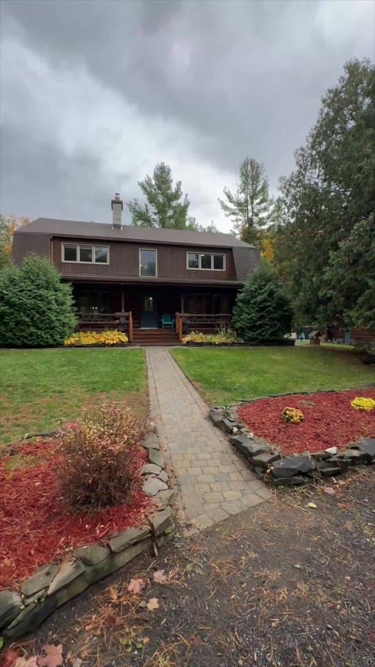 Post 4 by Curtis | Your Ottawa REALTOR®️ on TikTok (video)