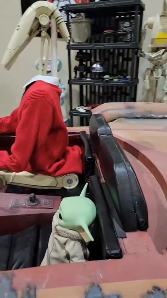 Post 8 by Mister Roger Rogers on TikTok (video)