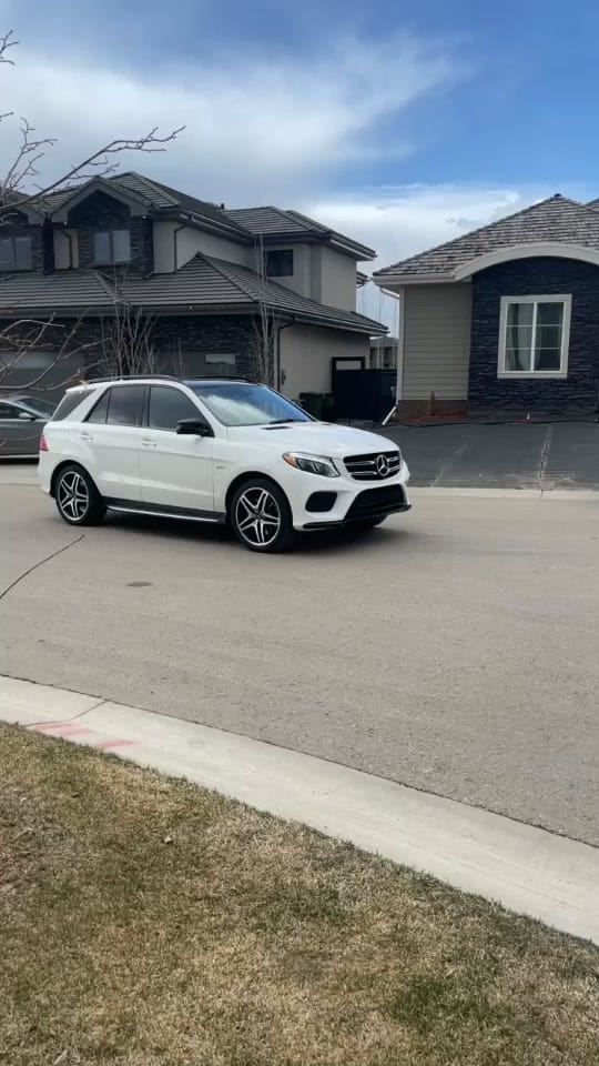 Post 7 by Shivani Bagga l YEG Realtor on TikTok (video)