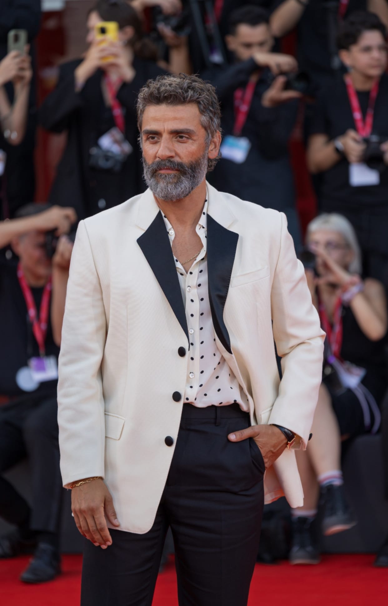 Post 1 by Oscar Isaac on TikTok (video)