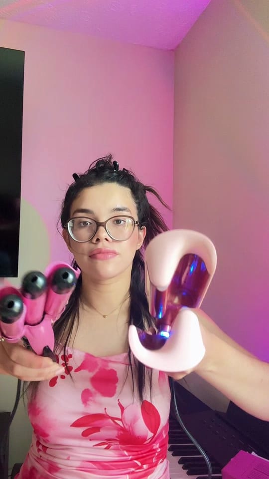 Post 6 by Paola | Edición & Reseñas on TikTok (video)
