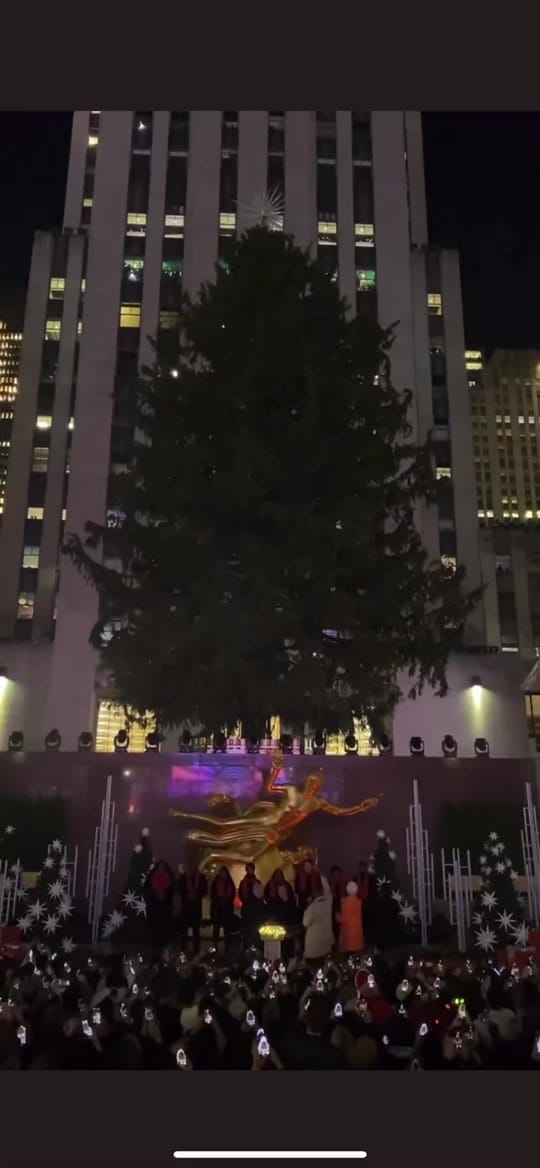Post 2 by Gerard Butler on TikTok (video)