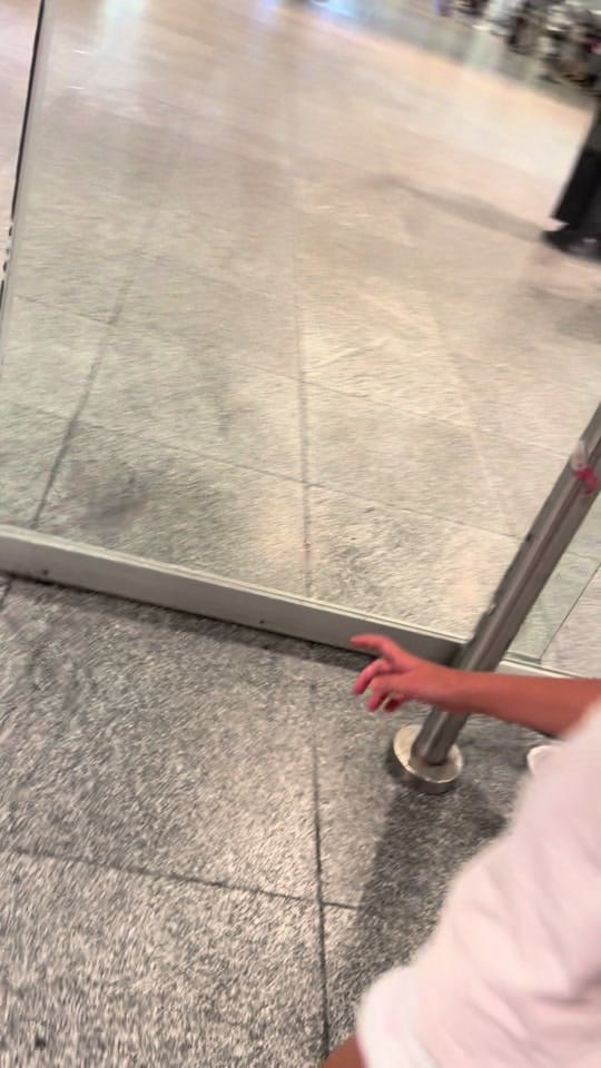 Post 1 by Laurencecarvalho on TikTok (video)