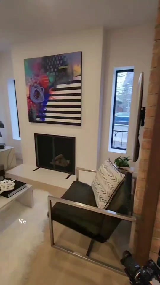 Post 3 by Bethtorontobroker on TikTok (video)