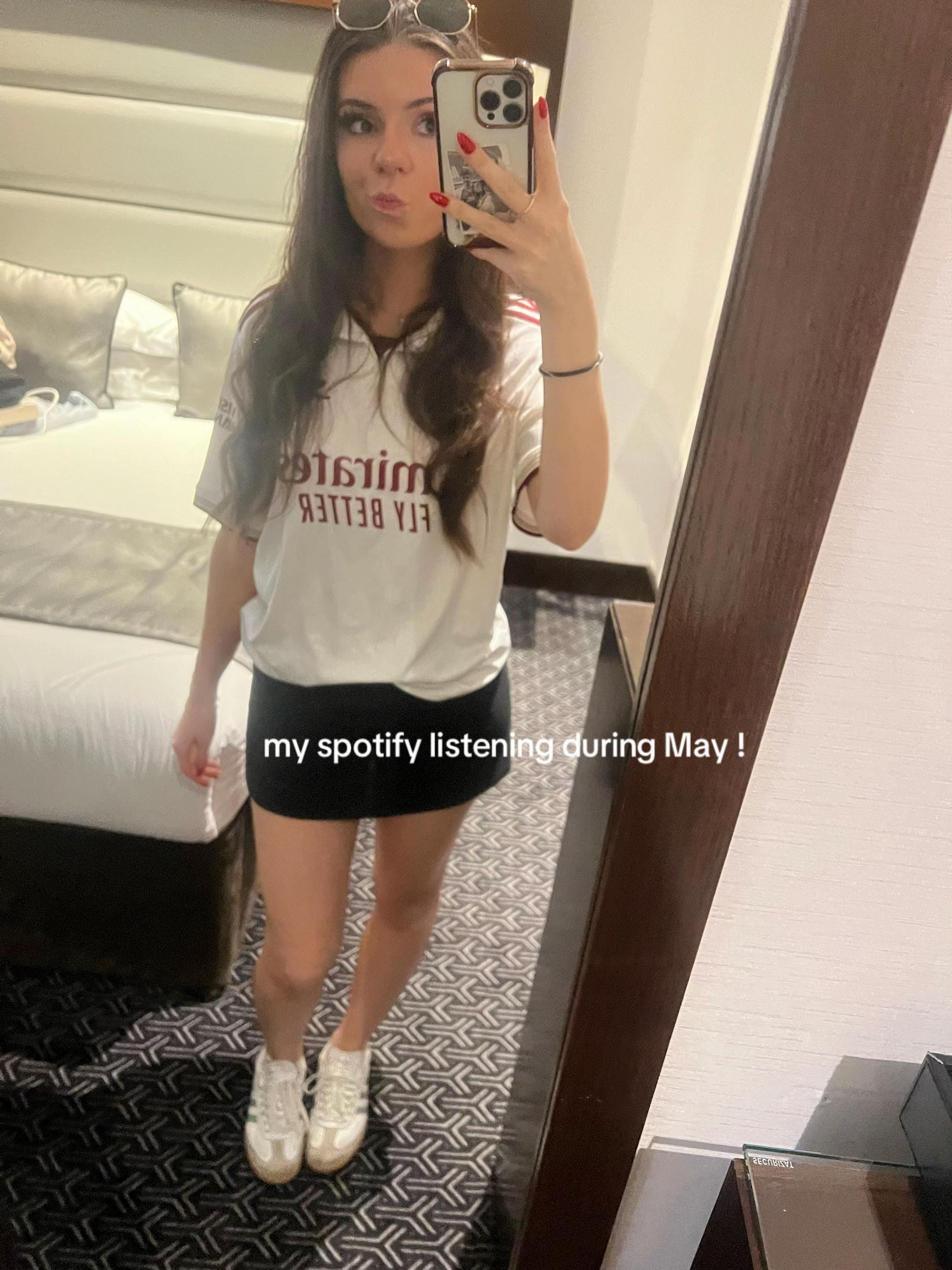 Post 7 by Holly 🪩🍋✨ on TikTok (video)