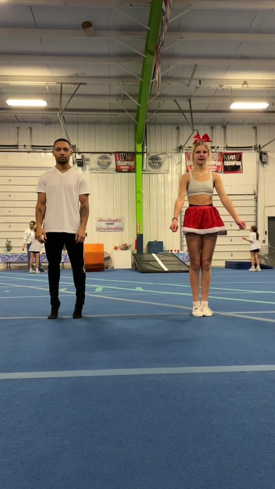 Post 6 by Aaron Micheal on TikTok (video)