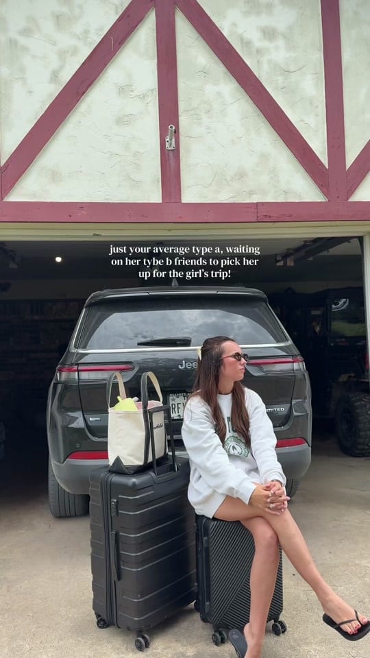 Post 6 by mikayla on TikTok (video)