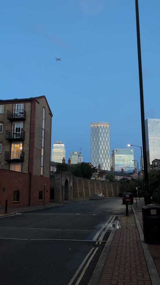Post 6 by Izzie ✨ Exploring London on TikTok (video)