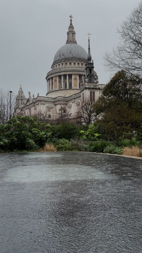 Post 1 by Izzie ✨ Exploring London on TikTok (video)