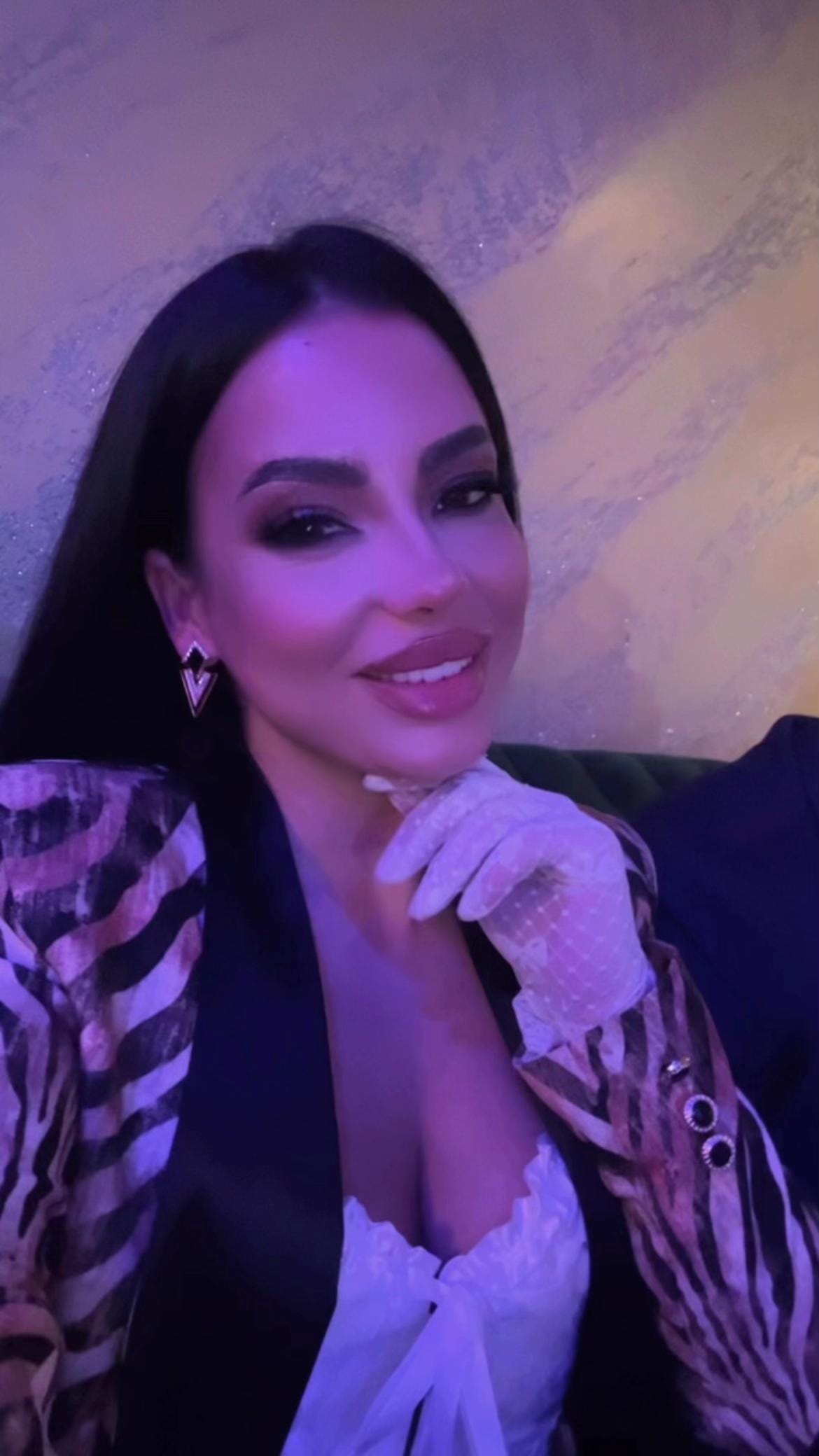 Post 3 by Alexandra Elena Radu on TikTok (video)