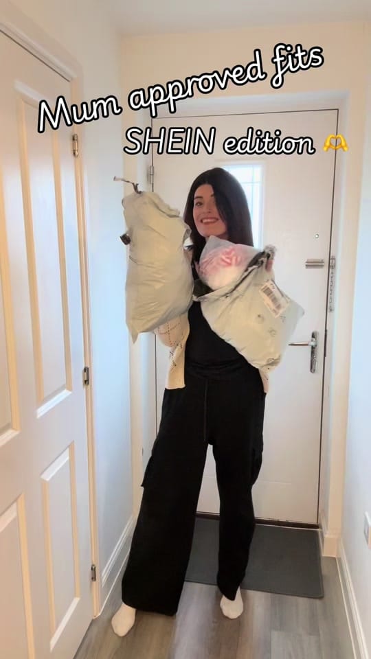Post 5 by Jessica Hallam 🎼🎤 on TikTok (video)