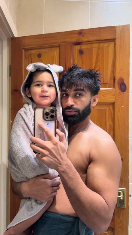 Post 1 by Rohan Gupta on TikTok (video)