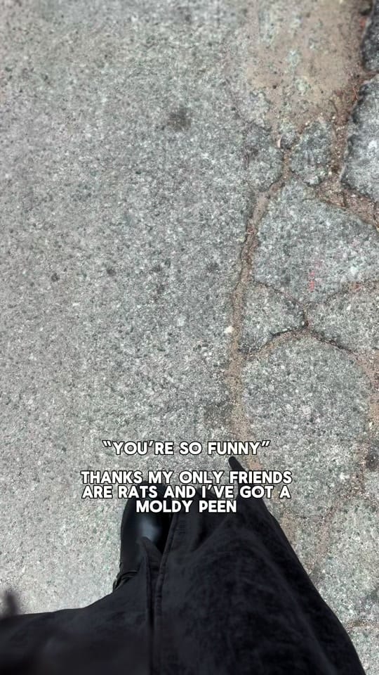 Post 4 by Amy Darling Doe on TikTok (video)
