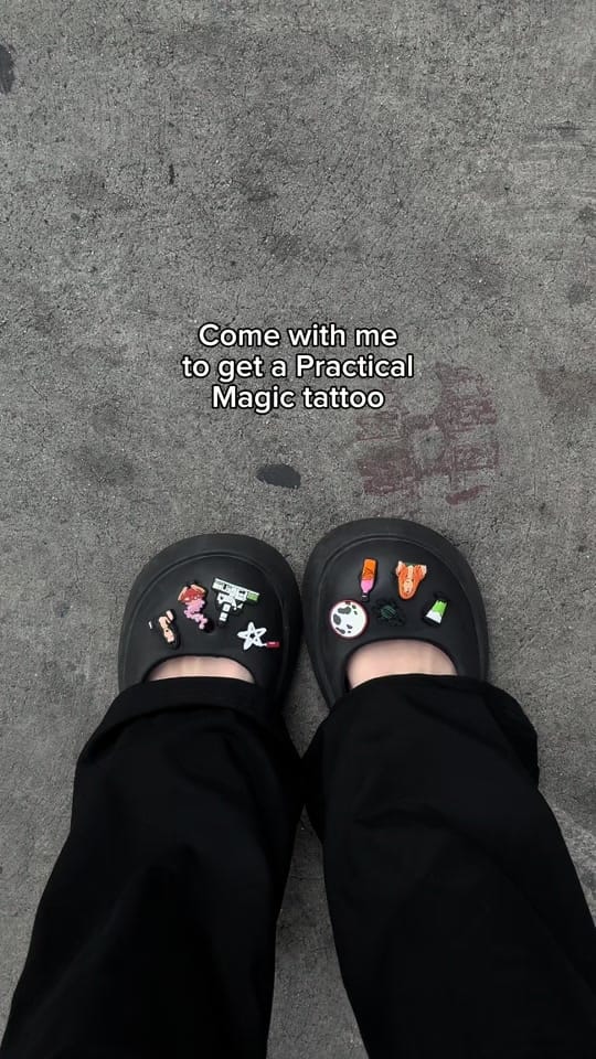 Post 6 by Amy Darling Doe on TikTok (video)