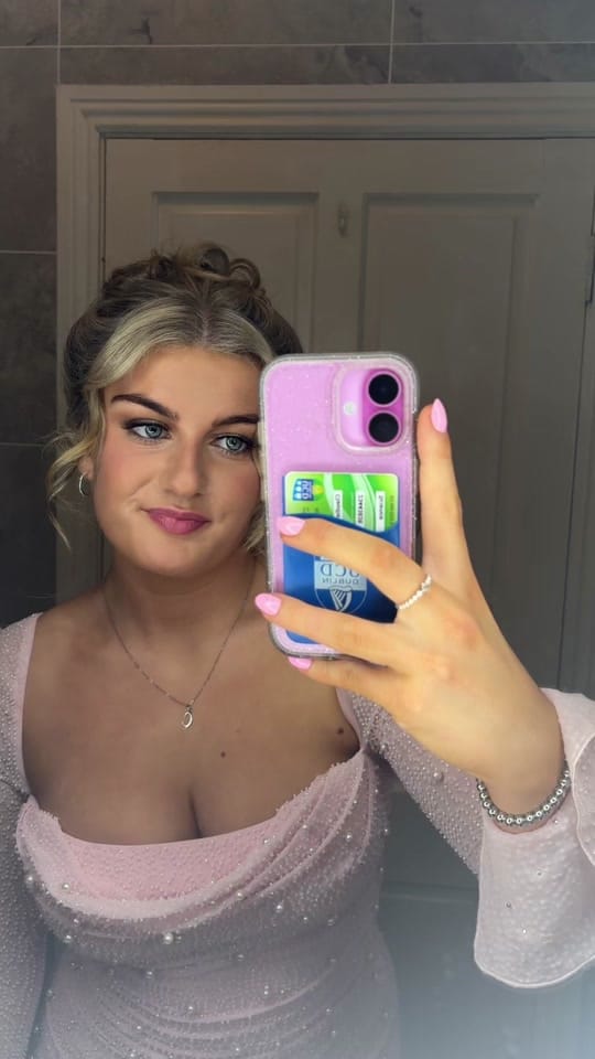 Post 8 by Claudia Manley on TikTok (video)