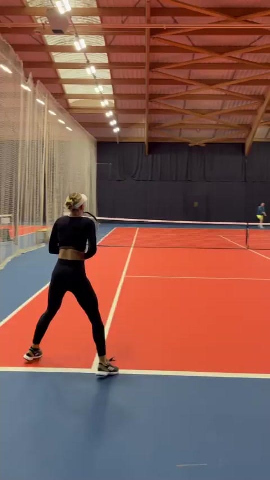 Post 8 by Tennis_virtual on TikTok (video)