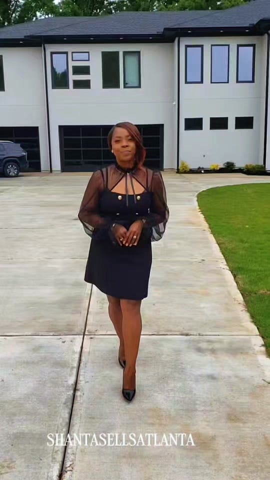 Post 4 by Shanta the Creator on TikTok (video)