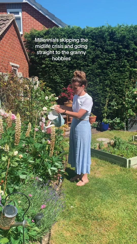 Post 8 by Laura Elizabeth 📸 on TikTok (video)