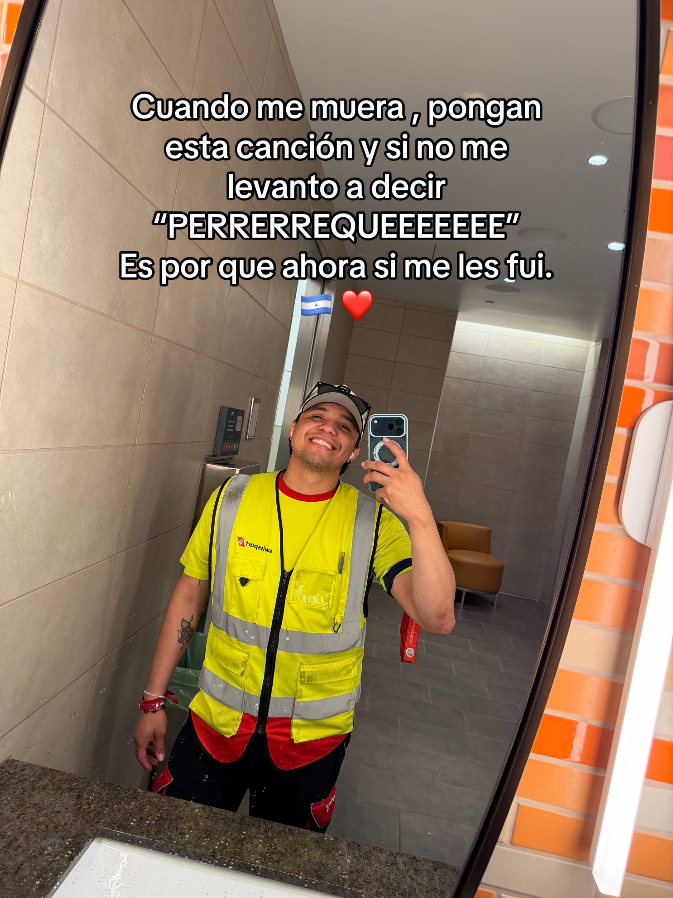 Post 1 by Reyjmercado on TikTok (video)