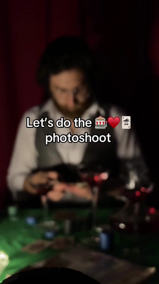 Post 7 by amelpomenem on TikTok (video)