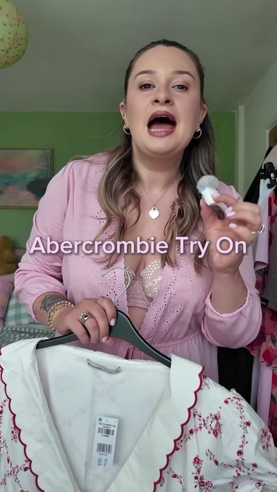 Post 3 by 🎀 Ellen 🎀 on TikTok (video)