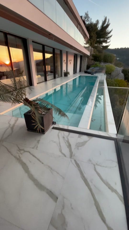 Post 3 by LuxeMedia on TikTok (video)
