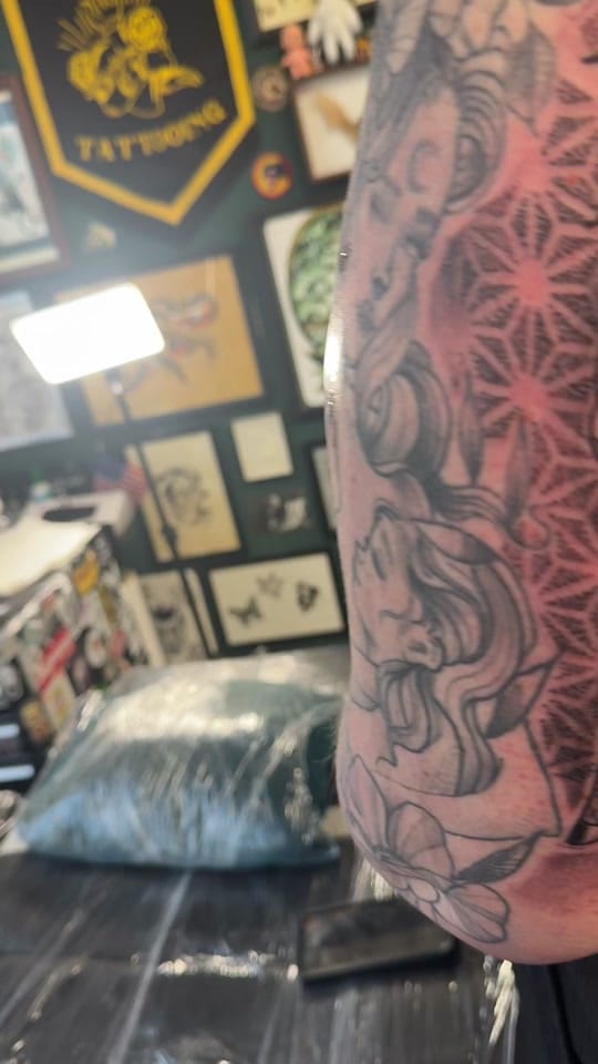Post 6 by 𝙲𝚕𝚊𝚢𝚝𝚘𝚗𝚝𝚊𝚝𝚝𝚘𝚘𝚜 on TikTok (video)