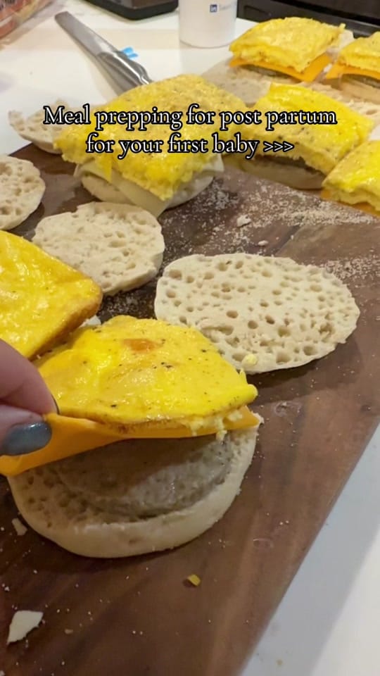 Post 1 by Raquel | Content Creator on TikTok (video)