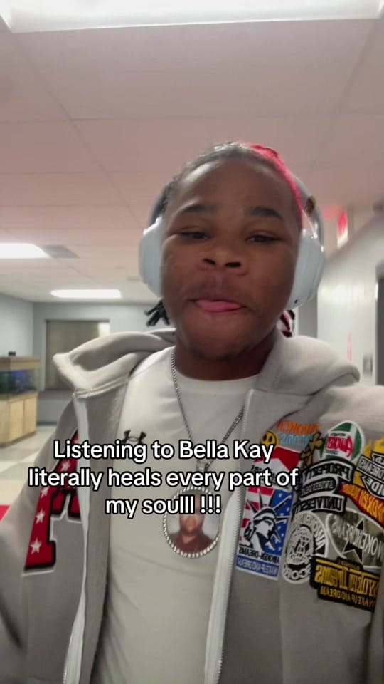 Post 7 by BRILL 🌟 on TikTok (video)
