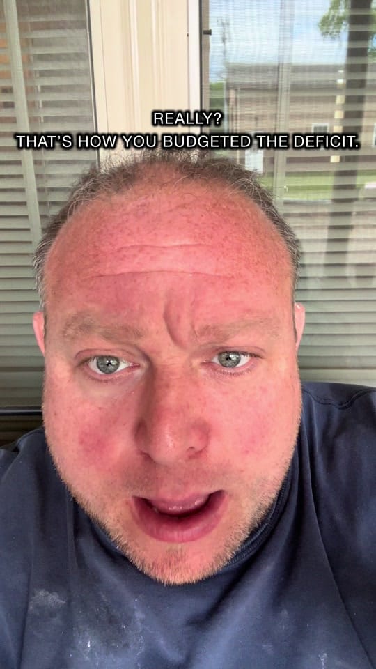Post 10 by GuysFunnyPage on TikTok (video)